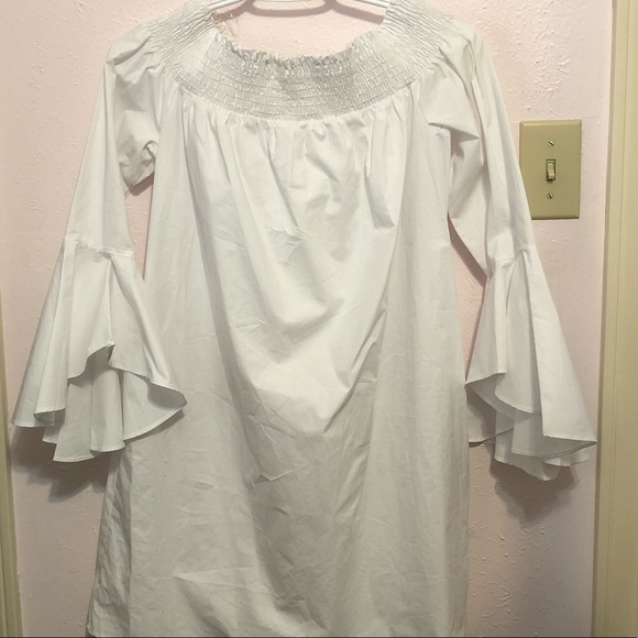 Off-Shoulder Bow-Back Shift Dress - Picture 3 of 4
